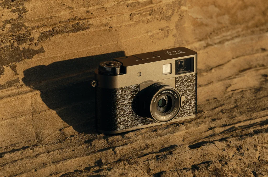 Fujifilm X Half